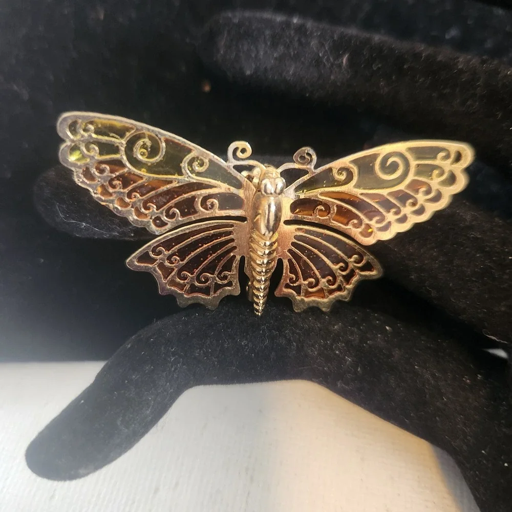 Avon Vintage Butterfly Brooch‎ Gold Tone Amber Yellow Stained Glass Enamel Pin
